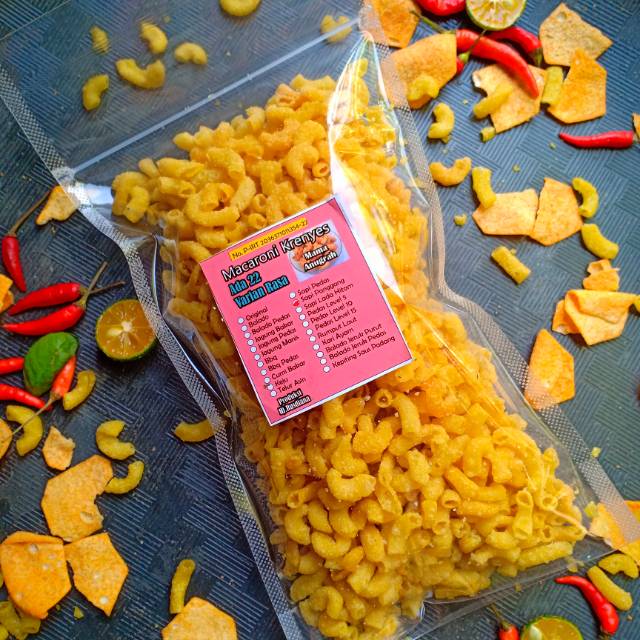 

Keripik makaroni krenyes kemasan super kimbo