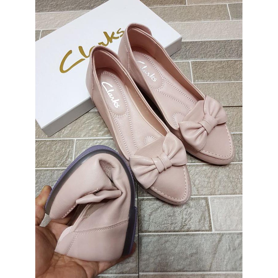 clarks women's flat shoes sale