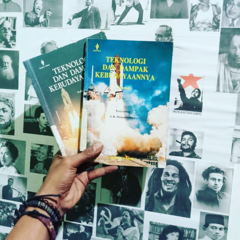 Teknologi dan Dampak Kebudayaannya 1 & 2 by YB. Mangunwijaya, dkk - Yayasan Pustaka Obor Indonesia