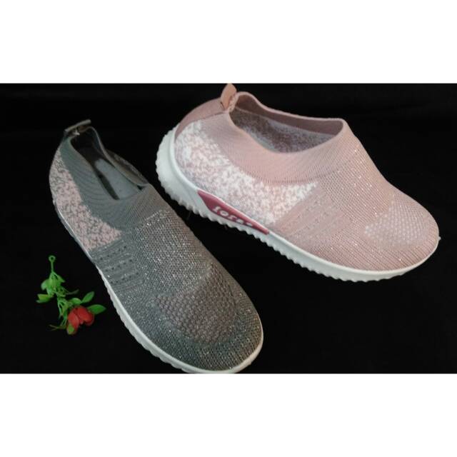 Sepatu wanita iora merah muda/abu tua