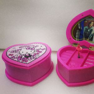 KOTAK MUSIK HELLO KITTY LOVE PINK BALERINA.