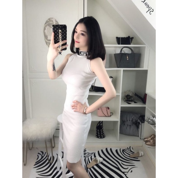 Dress Korea Kerah Tinggi Pola Retro