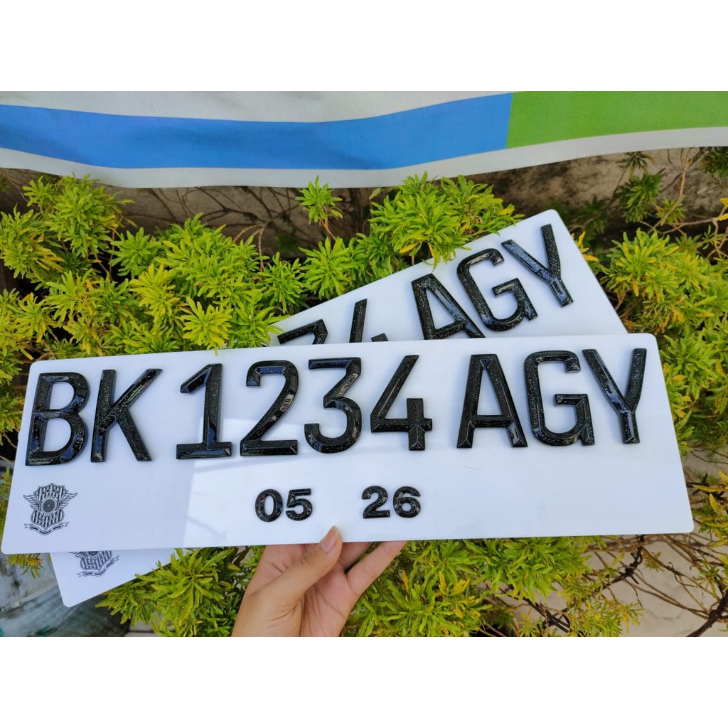 Plat Mobil Timbul Mewah Putih Hitam Segi 5 MALAYSIA FREE COVER