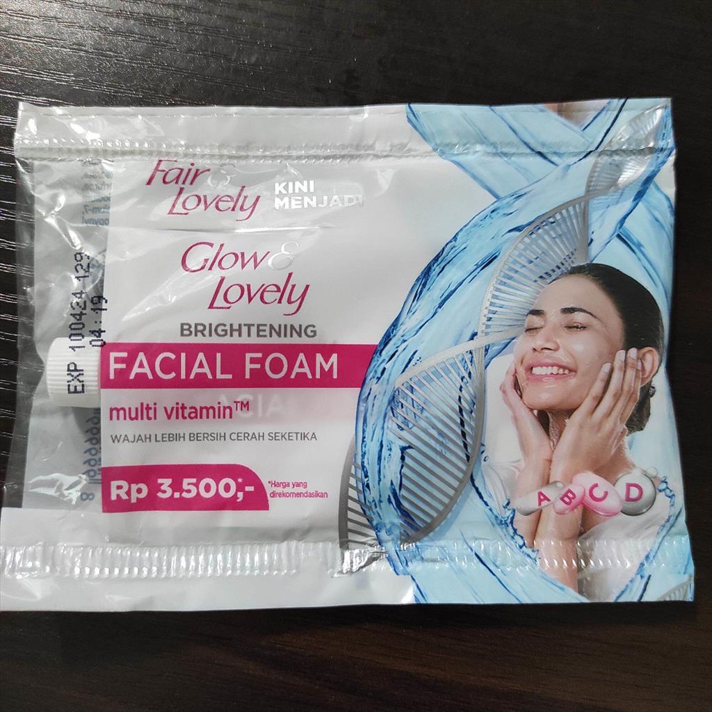 GLOW &amp; LOVELY FACIAL FOAM SACHET 9gr FAIR &amp; LOVELY