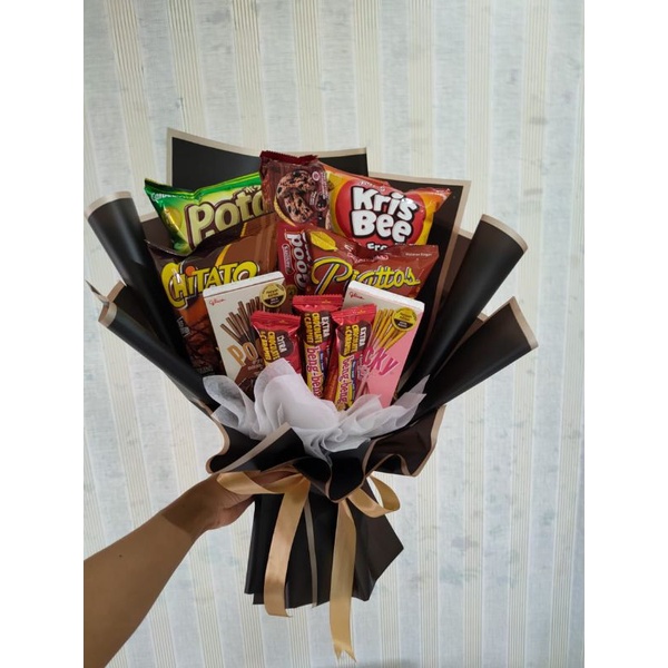 

Buket paket Dahlia/ buket Snack / hadiah ulang tahun/ hadiah wisuda