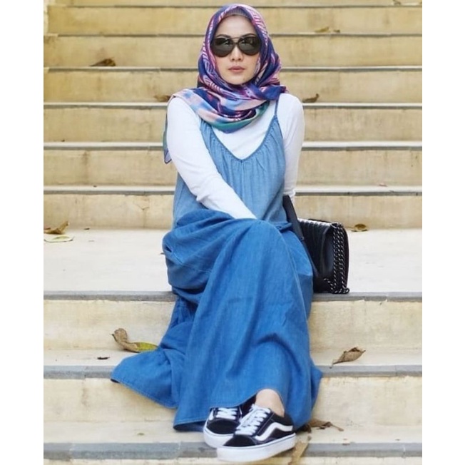 Monel - Scarf / Hijab / Segi Empat - TROPICAL