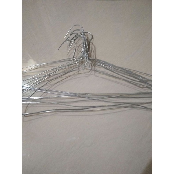 Gantungan baju nastix