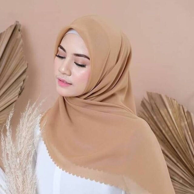 Jilbab Segiempat Melody Square Lasercut/jahit tepi Diamond