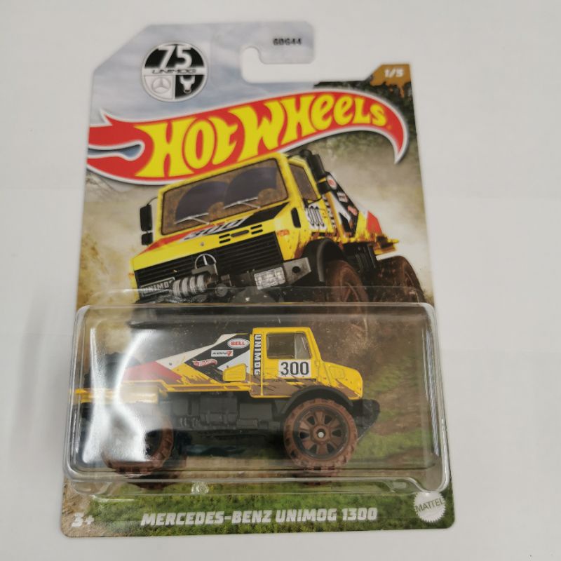 Hot Wheels MUD UNIVERSAL ASSORTMENT land rover defender double cabin toyota land cruiser mercedes benz unimog jeepster commando