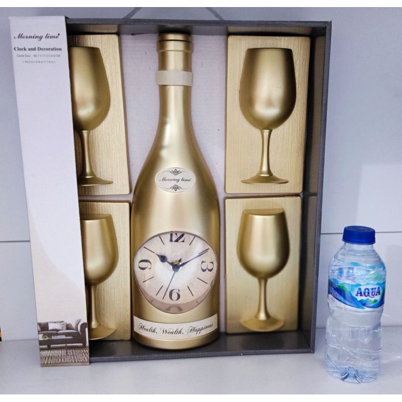 JAM DINDING DEKORASI UNIK RUANG MAKAN