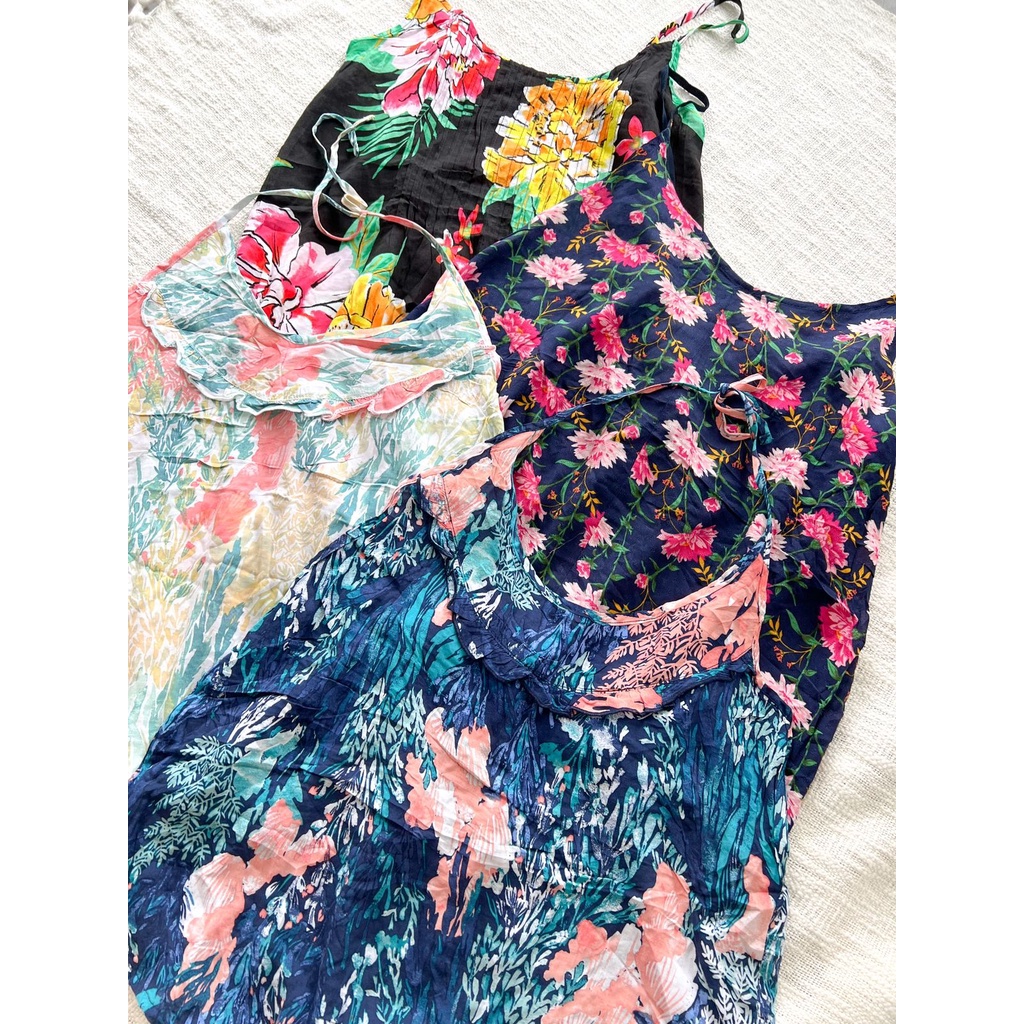 Oldnavy Rayon Floral Tanks