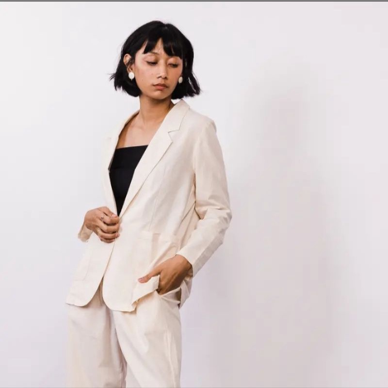 (NEW) - FASHIONTODAY - 8WOOD - Liv Blazer