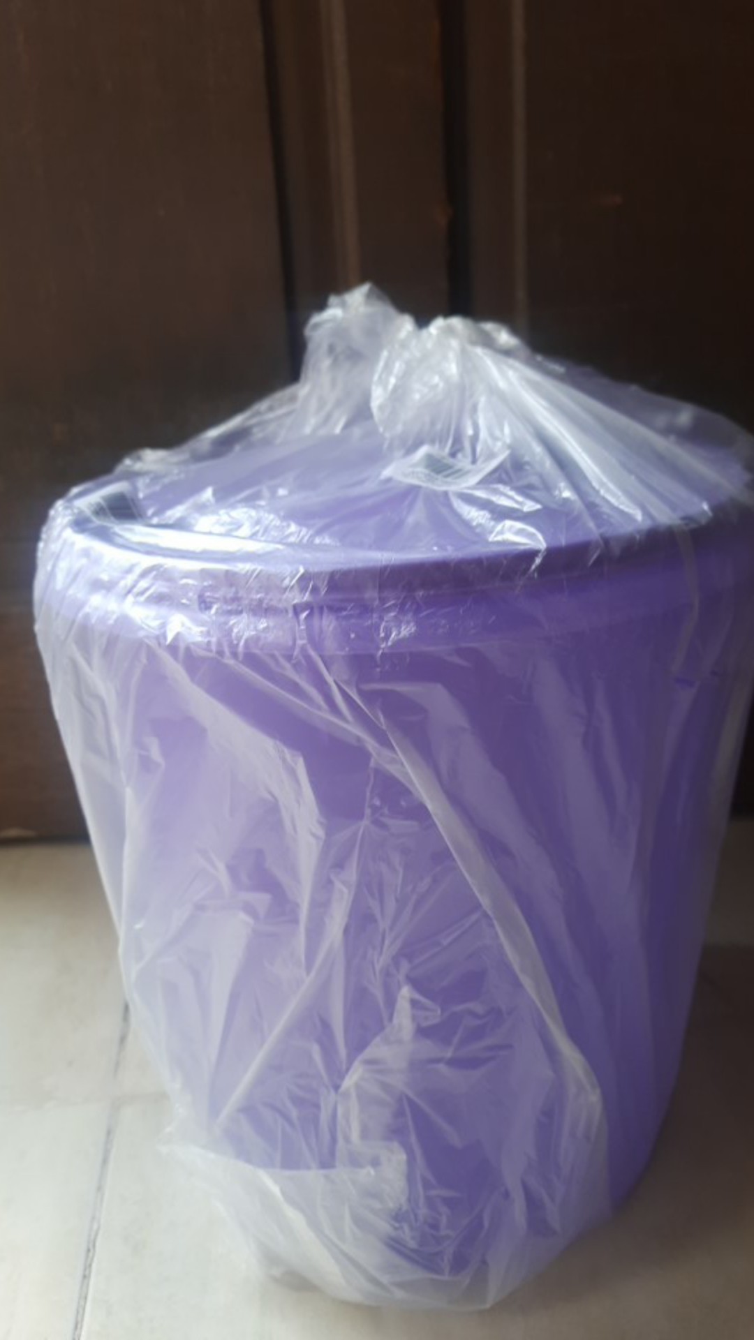 Giant Canister Ukuran 8.4 Liter