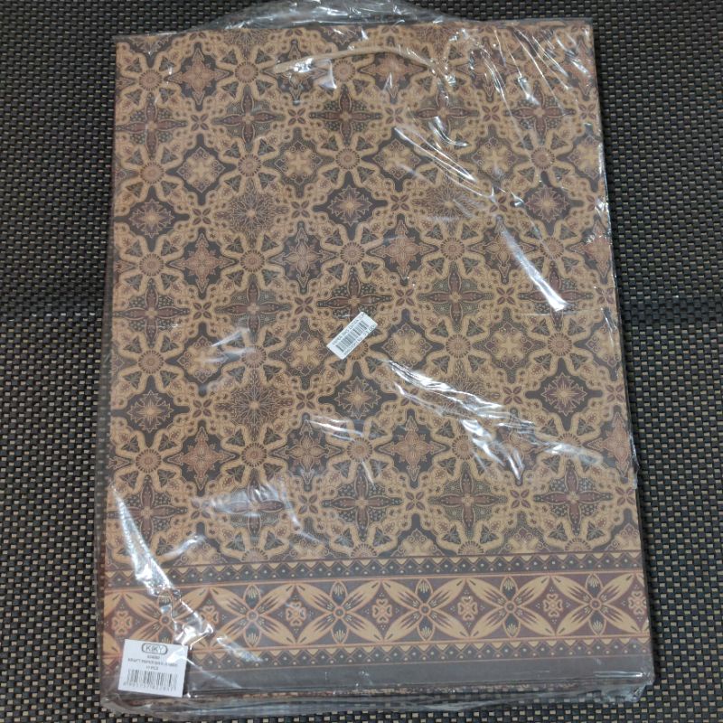 

paper bag KIKY 45x32,8x13 super jumbo batik mix motif isi 10
