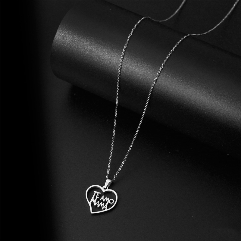 Aksesoris cinta Ibu IBU kalung liontin hati gaya Korea Cinta Hari Ibu hadiah kalung stainless steel