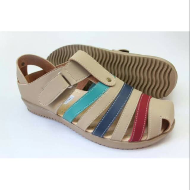 Sepatu pelangi one love