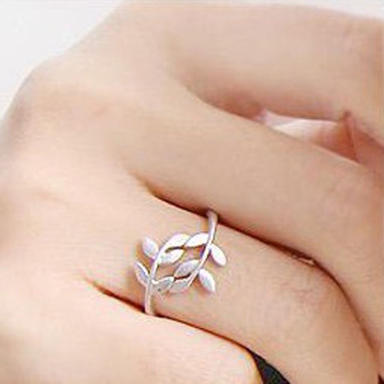 Cincin Desain Cabang Daun | Cincin Bahan Stainless Steel | Aksesoris Pria Dan Wanita Untuk Hadiah