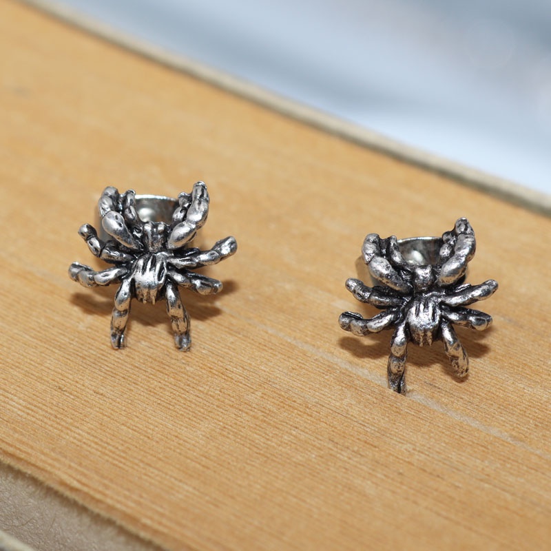 Anting Desain Laba-Laba Mini Warna Silver Gaya Retro Punk Untuk Pria Dan Wanita