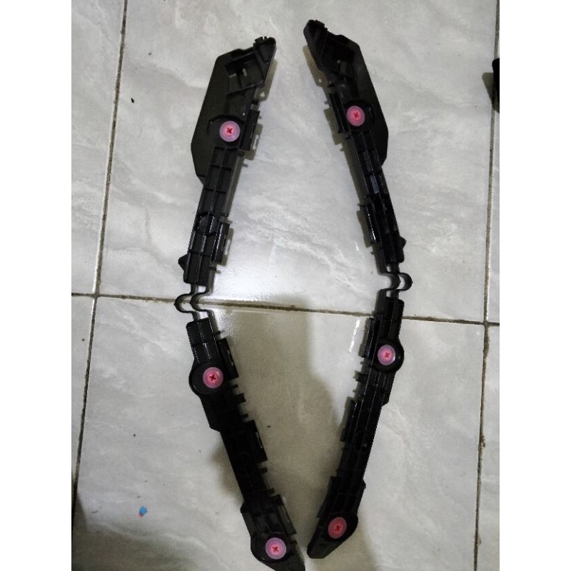 Breket Bumper Belakang Portuner VRZ original