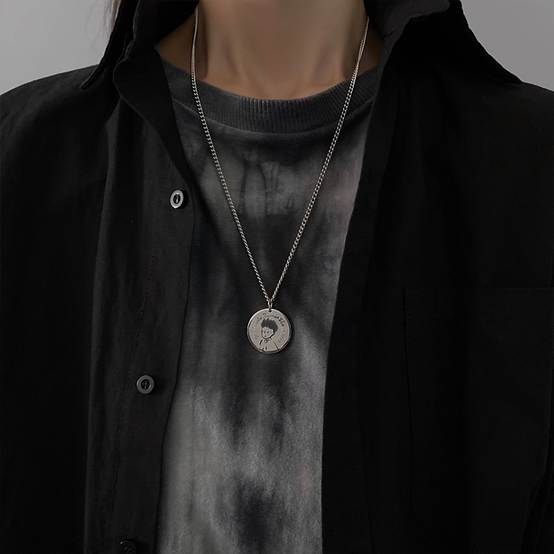 Kalung Liontin Bahan Titanium Steel Desain Pangeran Kecil Gaya Hip Hop Untuk Pasangan