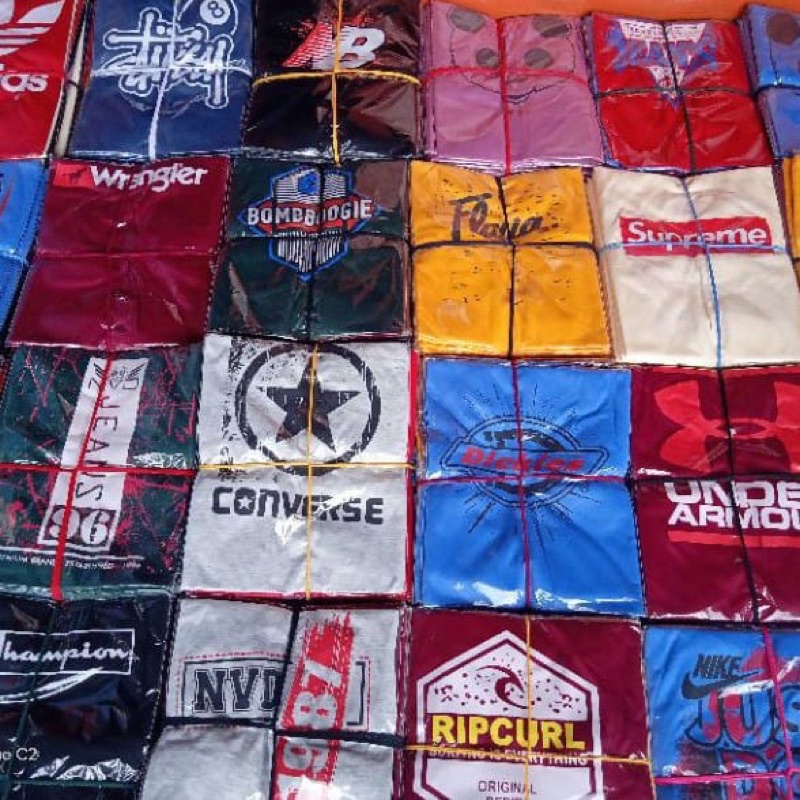 Grosir Kaos Distro Paket Usaha 1 lusin (12pcs)