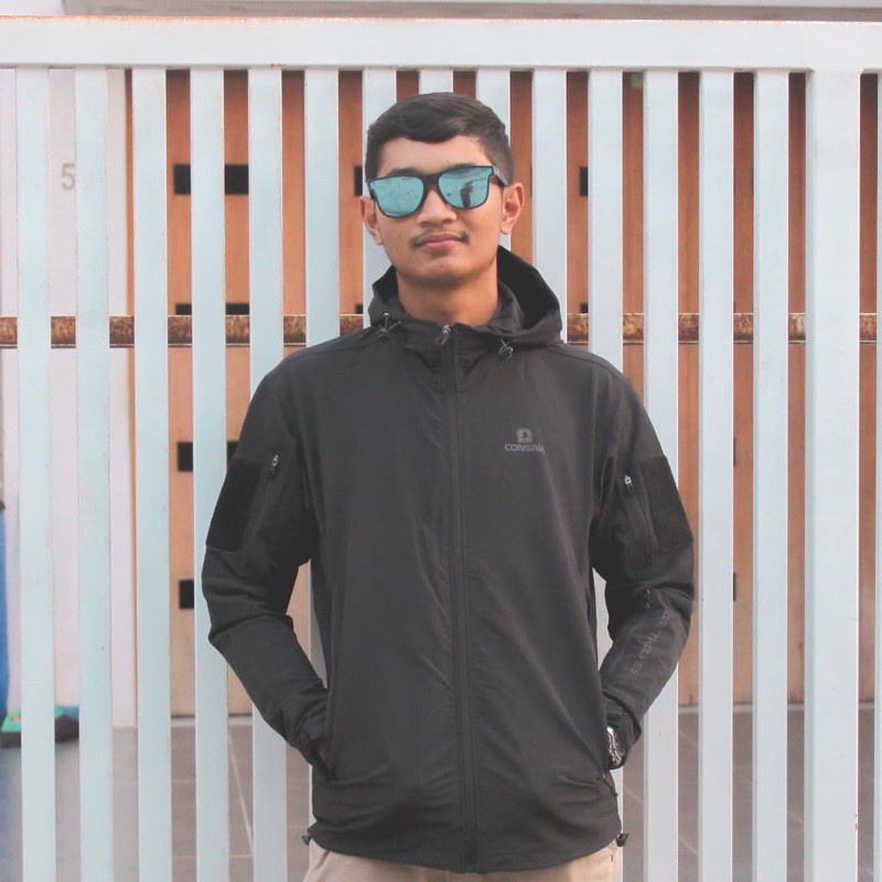 JAKET CONSINA GREY WOLVES