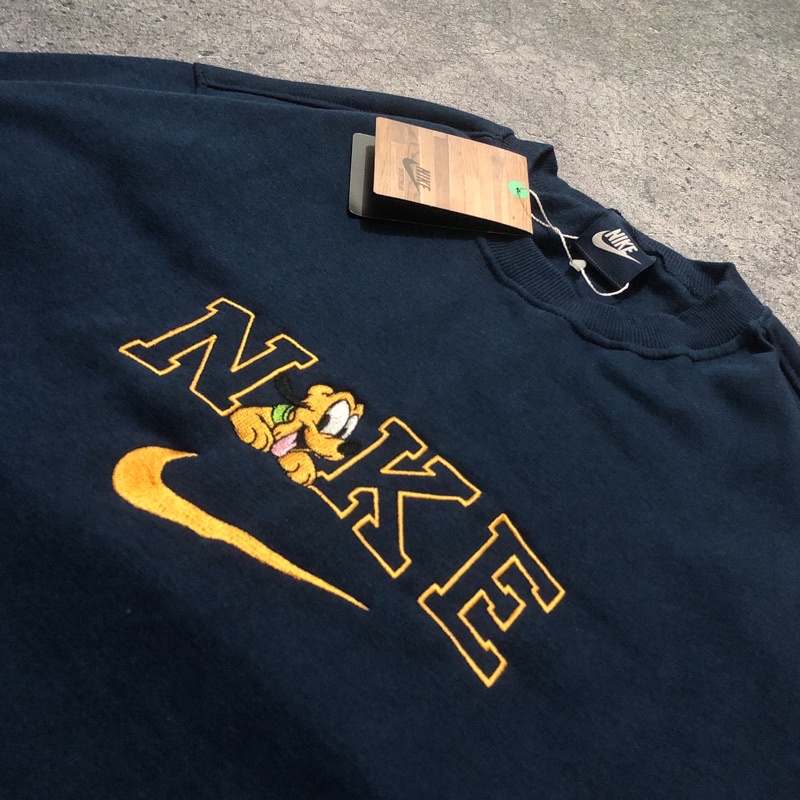 SWEATER NIKE DISNEY - SWEATSHIRT NIKE X STITCH PLUTO MIRROR 1:1