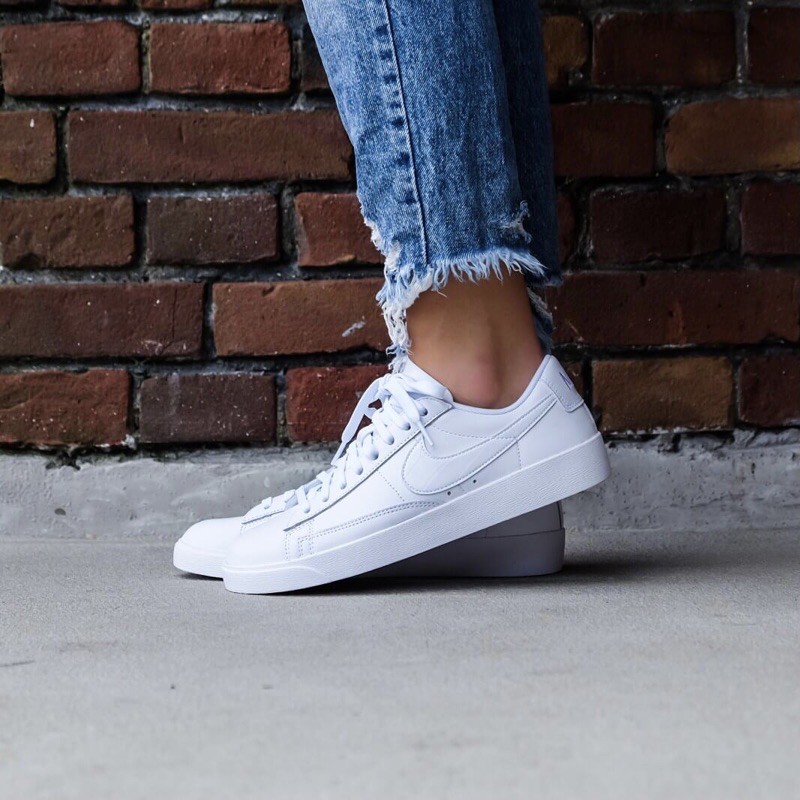 1 nike blazer low