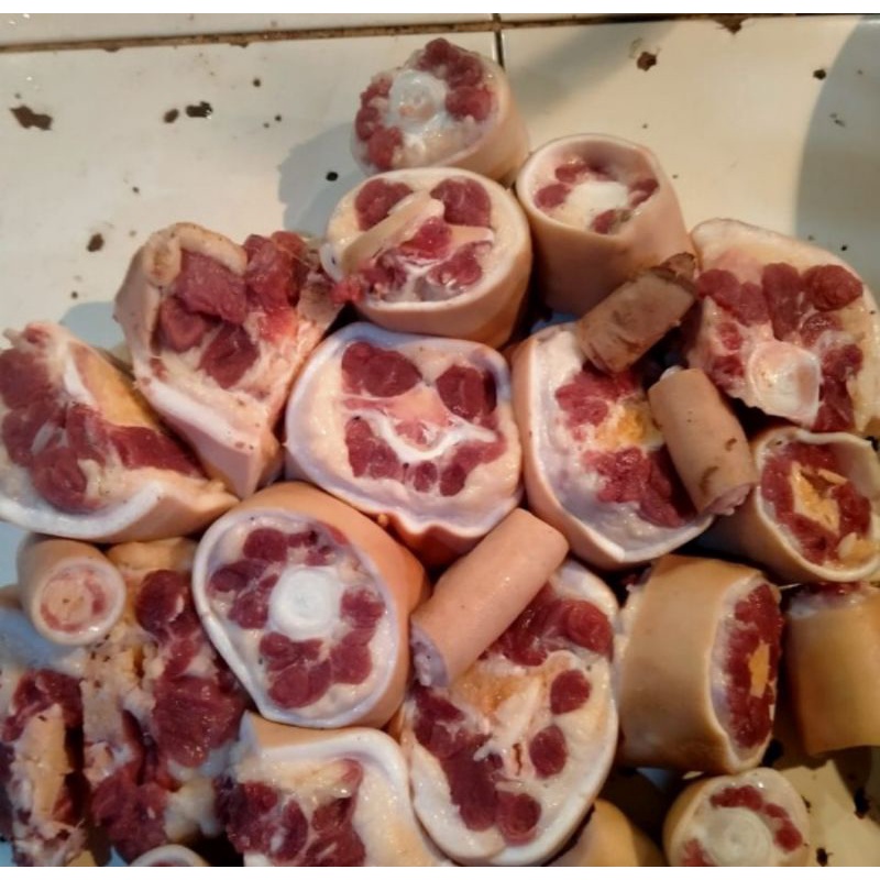 

Daging Buntut sapi fresh 500 gram