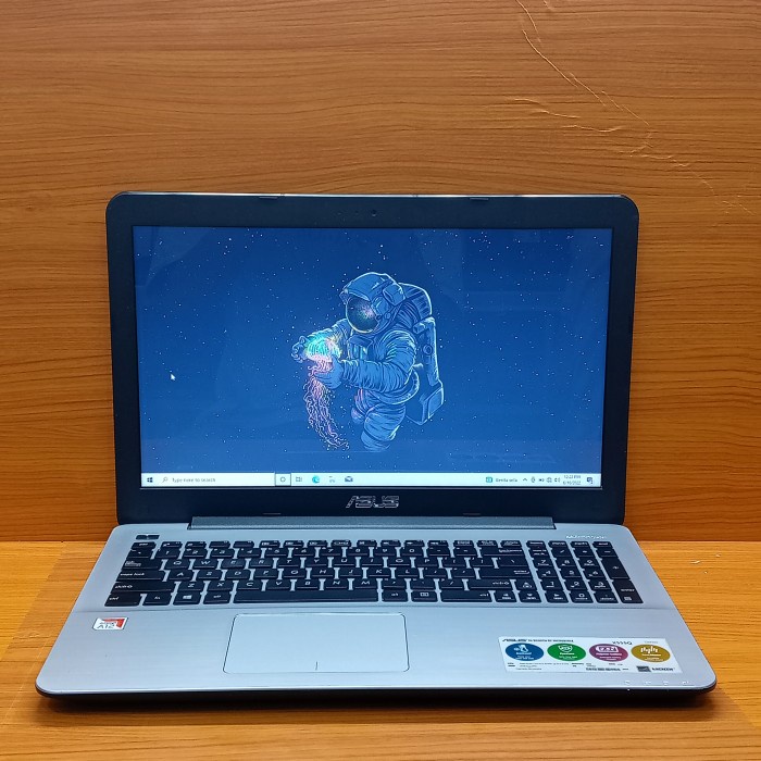 ASUS X555Q AMD A12 Setara I7 ram 8gb/SSD 128gb/HDD 1tb mulus