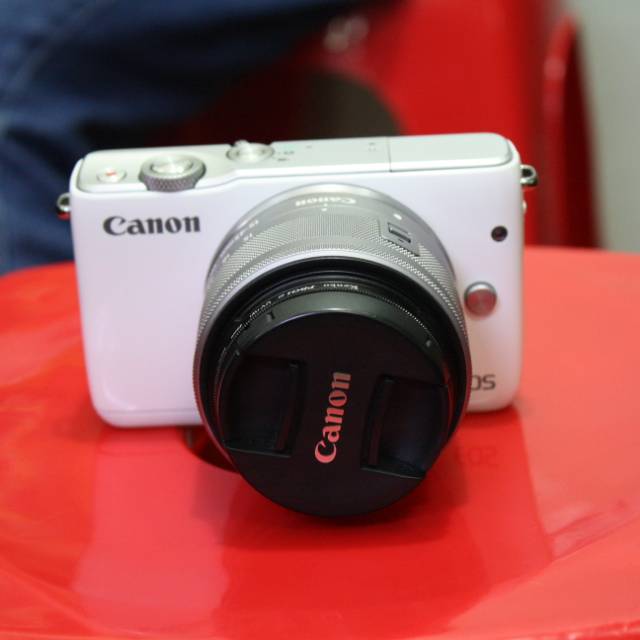 Canon eos mirorles eos m10