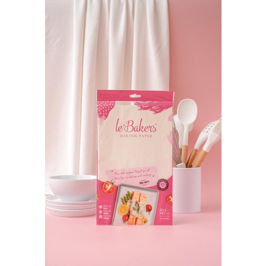 Le Bakers 12x15 inch 30,5x38,1 cm Baking Paper Pre Cut isi 10 lembar