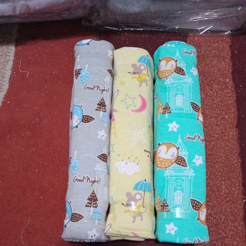 PROMO!!!Bedong Bayi Merk Y-Lin ukuran 100x90 Full Cotton Kaos Motif SNI