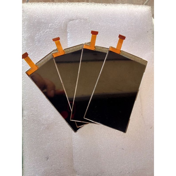 LCD  Nokia     500, 5228, 5230, 5233, 5235, 5800, C5-03, C5-06, C6-00, N97 Mini, X6-00