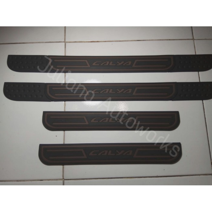 Sill plate Pintu Samping Toyota Calya / Sillplate Samping Calya