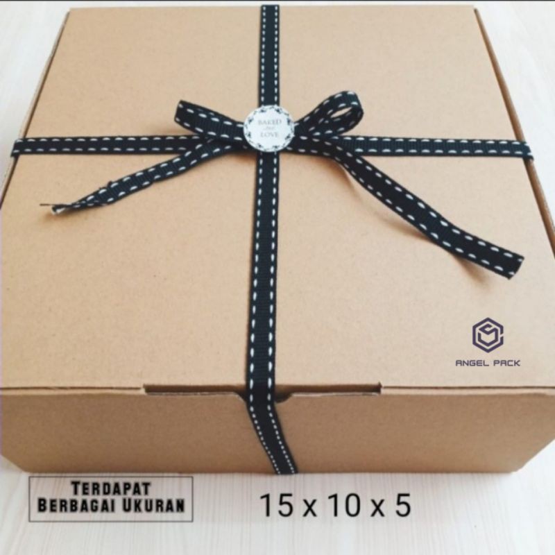 

Dus corrugated cake box 15x10x5 per 5pcs polos kokoh hampers kotak kado box kue