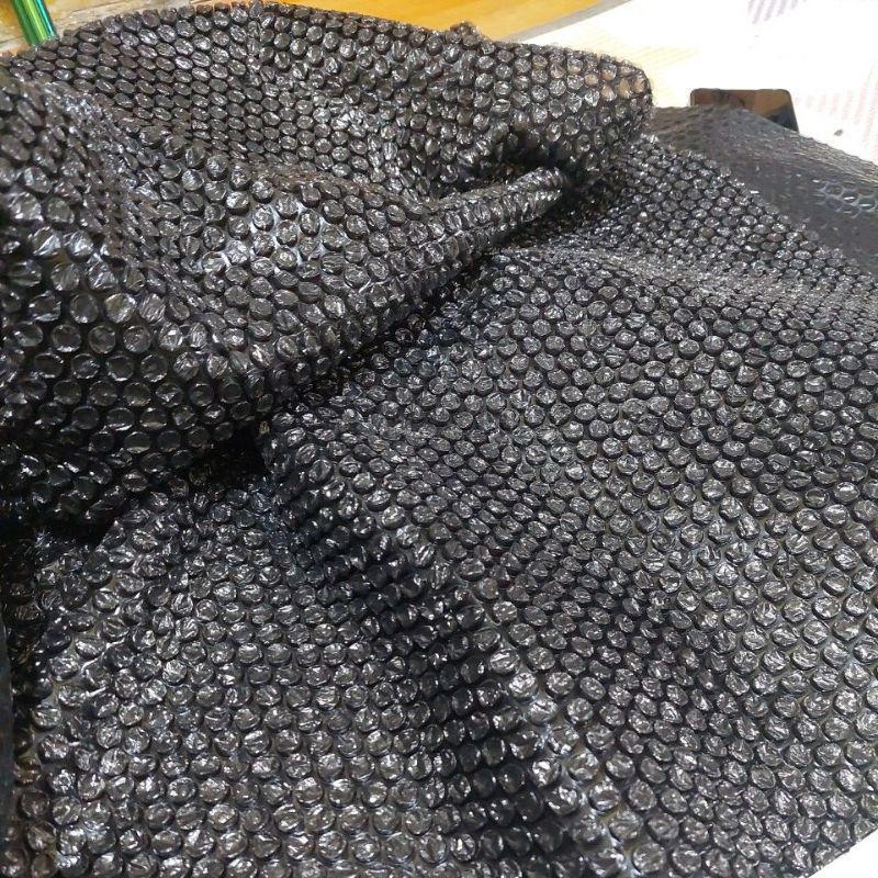 

packing extra bubble wrap by n2c garage