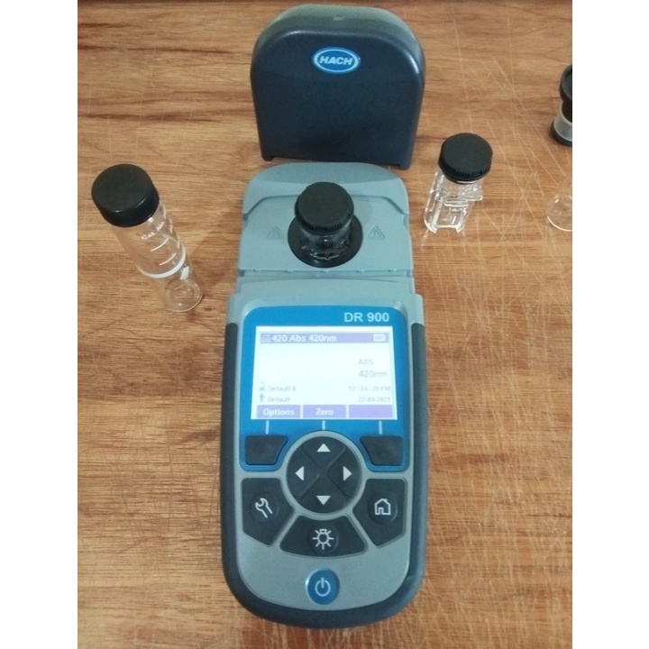 Hach DR 900 Multiparameter Portable Colorimeter