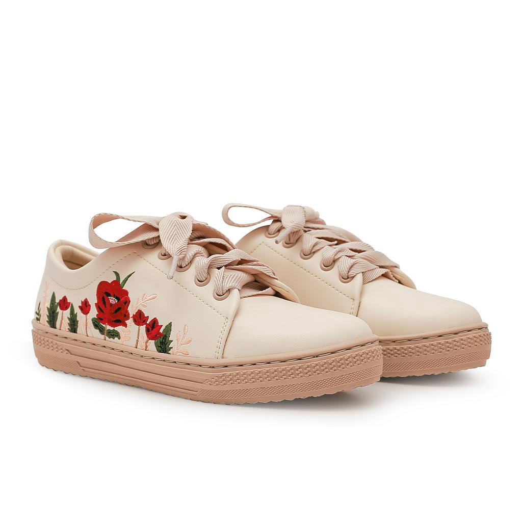 KHK by Khakikakiku Amira Embroidery Vanilla Sneakers