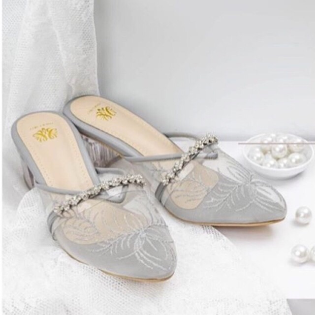 Irish heels by Local.id
