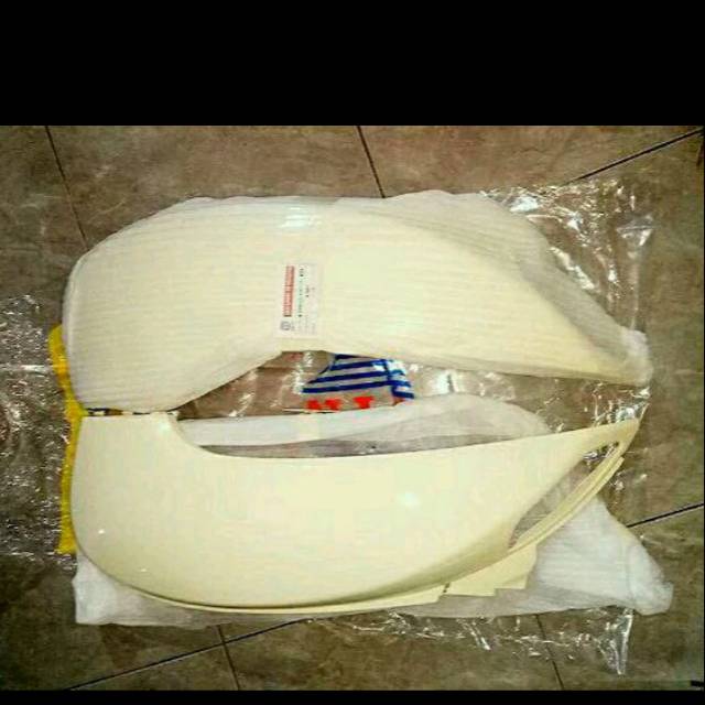 Cover body Scoopy fi 2015 cream
