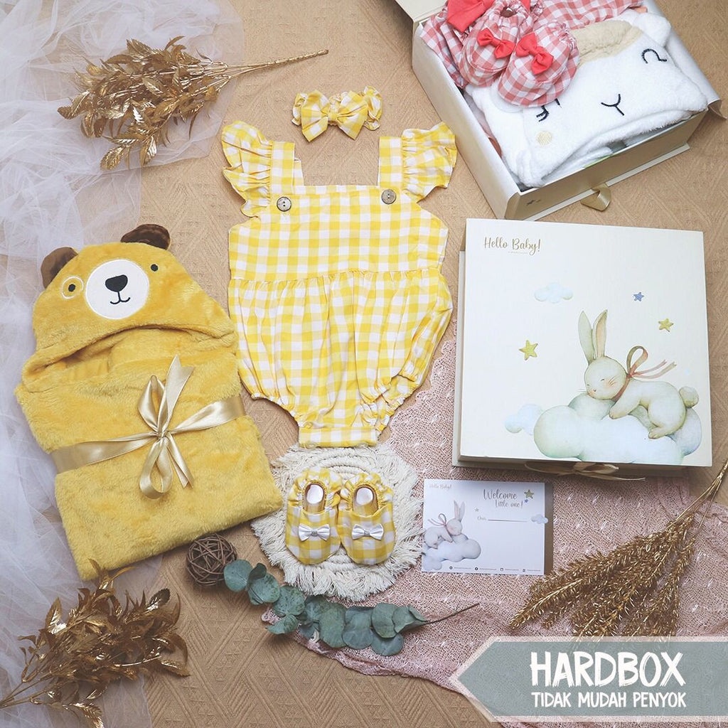 LIO044 Girls Hello Baby Hampers 0-12 months/ Hampers bayi newborn/ Kado bayi/ baby girl gift set