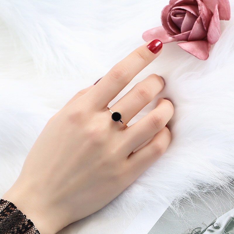 Cincin Titanium Wanita Anti Karat Asli Cina &quot;FU&quot;, Hitam Cinta, Bunga, Kupu Couple Rings