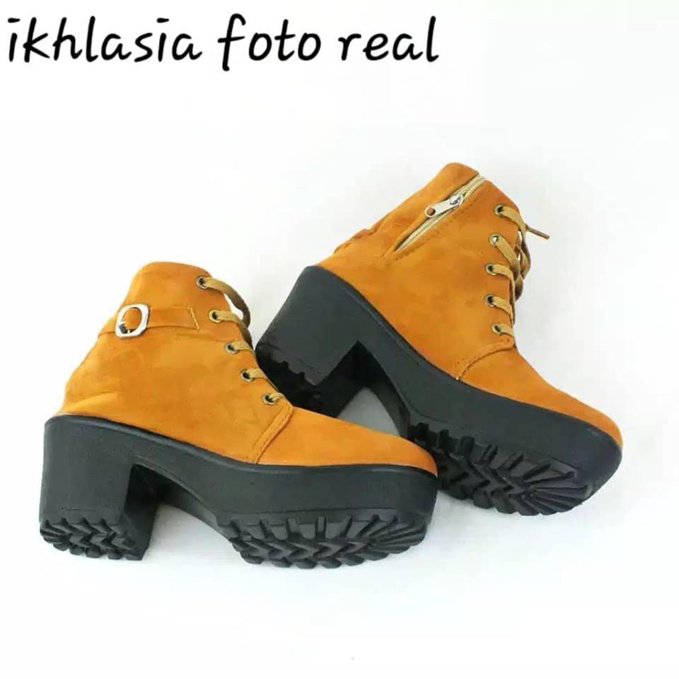 Ikhlasia Sepatu Bots Hells gesper PB03-4