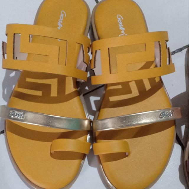 Sandal jepit gosh