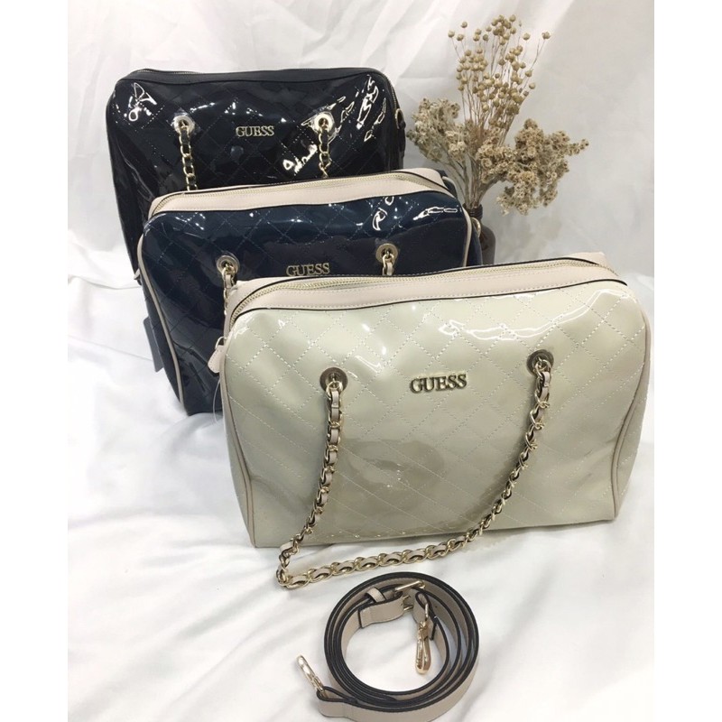 Tas Wanita Guess Glossy Totebag