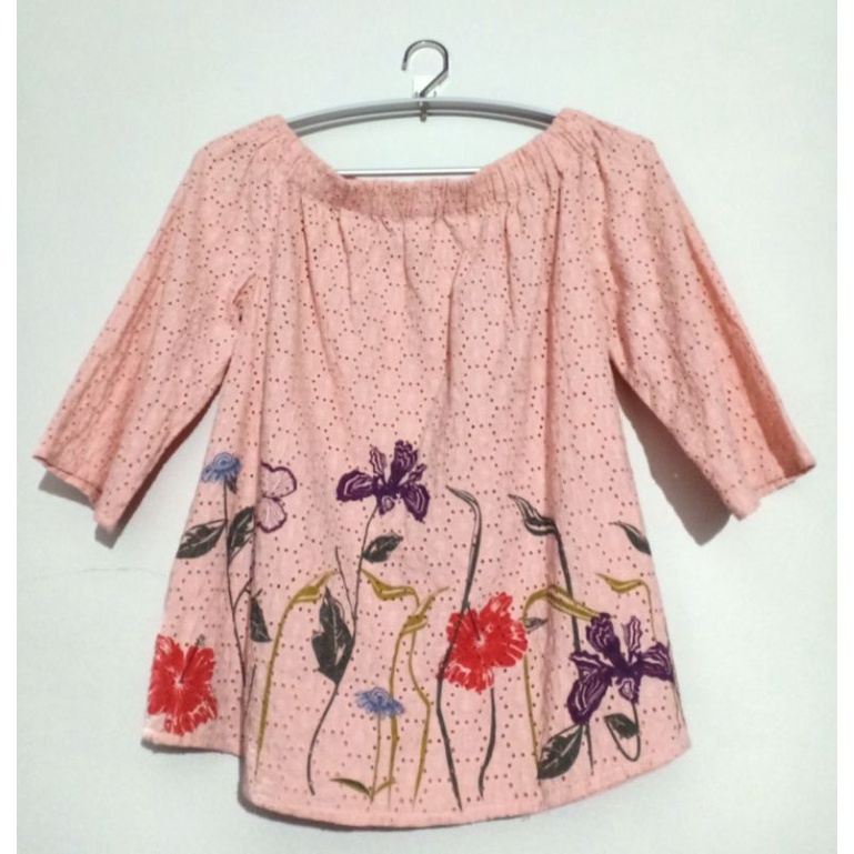 Blouse Sabrina Bunga Peach