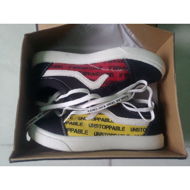 Sepatu murah Aerostreet X Endang Soekamti kolaborasi brand lokal asli Indonesia second original / be