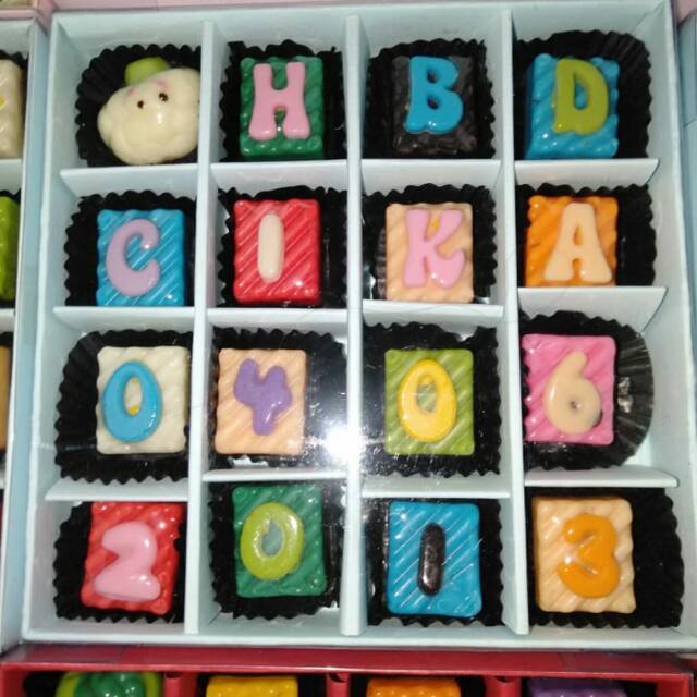 

Coklat Box ucapan Selamat!!!!