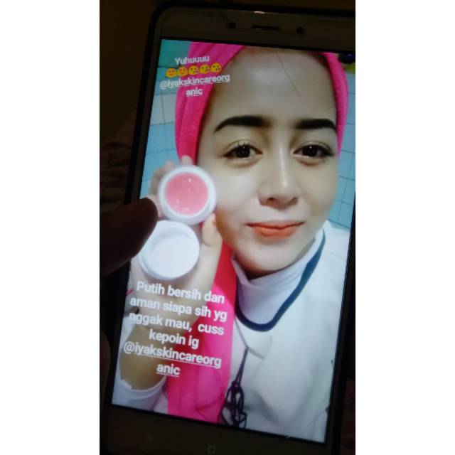 

TESTI IYAKSKINCARE